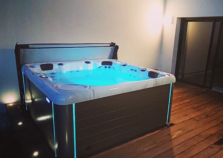 jacuzzi spa