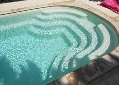 Piscine coque polyester